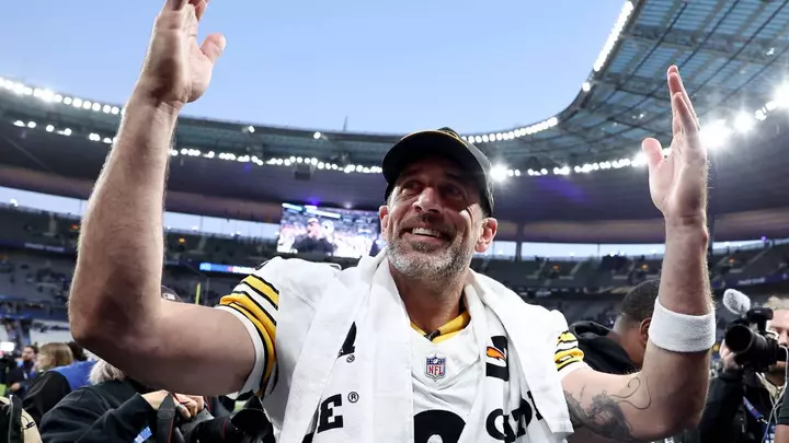 Aaron Rodgers Went Full ‘Peaky Blinders’ in Paris. To Bad the Show was Set in England.