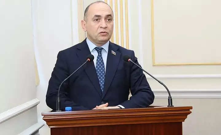 Məktəblərdəki xoşagəlməz halların kökündə nə durur? - Deputat aydınlıq gətirdi