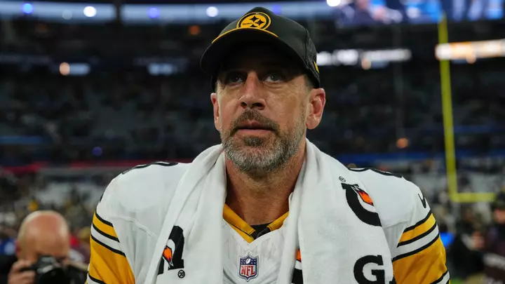 Rodgers lift Steelers past Saints in first NFL game in Paris