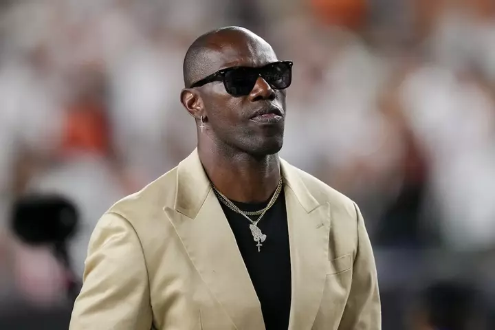 49ers ulduzu Terrell Owensin WR Mike Evansə pis danışdıqdan sonra cavab verdi