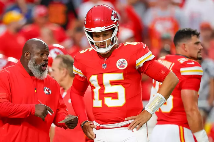 Chiefs OC Eric Bieniemy Breaks Silence on Heated Moment With Patrick Mahomes