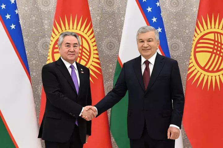 Özbəkistan və Qırğızıstan ticarəti və regional layihələri genişləndirməyi müzakirə edir