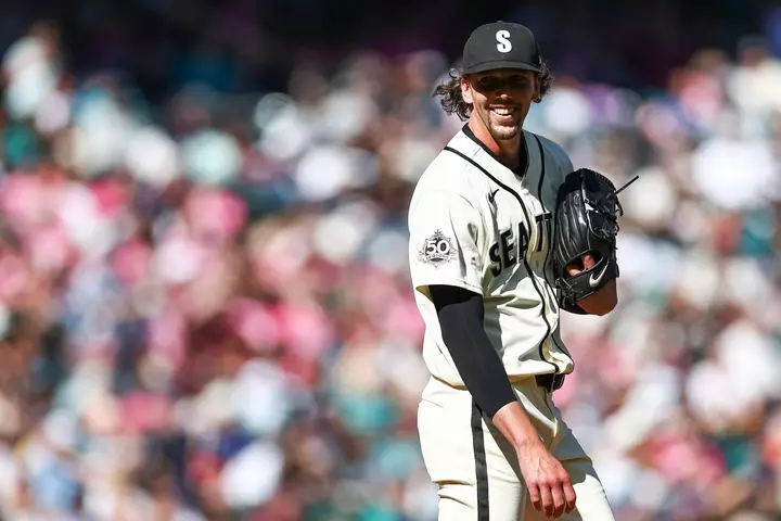 Mets Urged to Trade for All-Star Pitcher to Bolster Starting Rotation