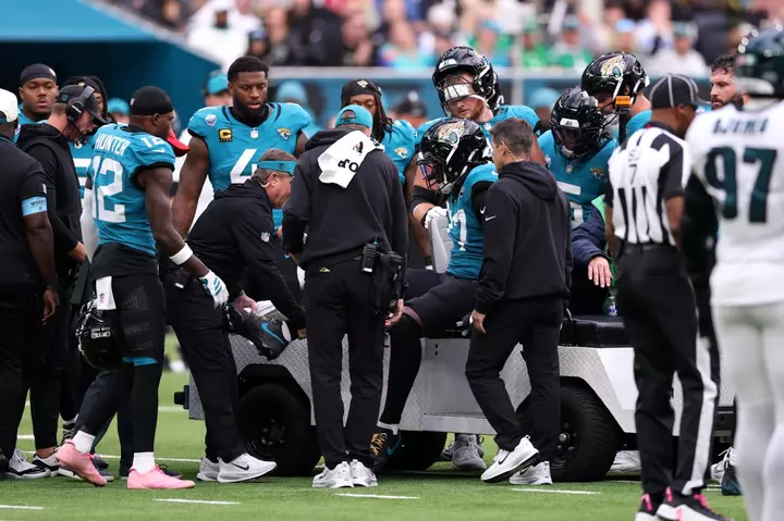Jaguars Lose Key Offensive Starter to Season-Ending ACL Injury