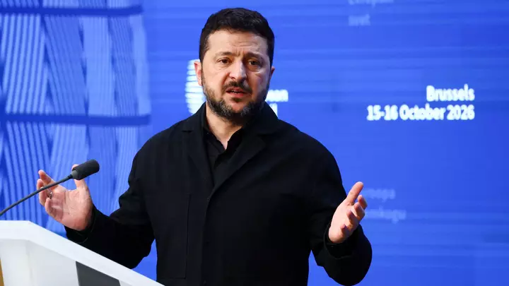 Zelenskyy deyir ki, ABŞ-nin Putinin tərəfini tutması 'tarixi səhv' olardı - Rus neft obyektlərinə hücum edildiyi şəraitdə