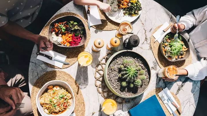 This Plant-Forward Eating Style Could Help Older Adults With Kidney Disease Cut Down on Daily Prescriptions