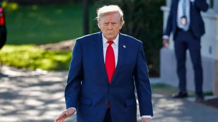 Poll: Trump's economic approval rating at record low