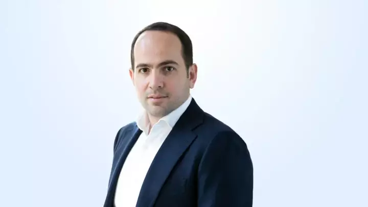 Ermənistan məhkəməsi Robert Kocharyanın oğlunun təhqiqat öncəsi həbsini uzatdı