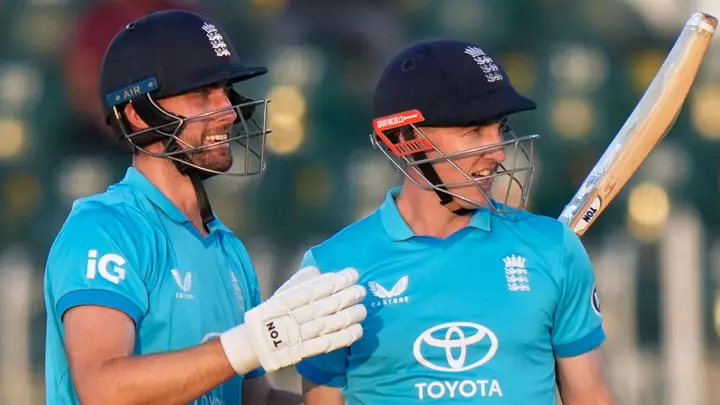 England to bat first against Sri Lanka in ODI tri-series LIVE!