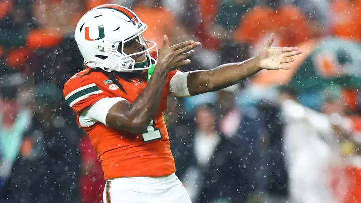AP Top 25 sorğusu: Miami birinci yeri tutdu, BYU kollec futbol reytinqlərində ikinci yerə yüksəldi