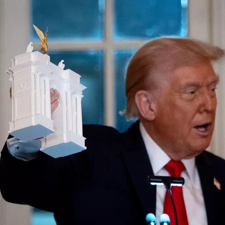 Officials Back Trump’s Claim That Triumphal Arch Is Needed for National Security
